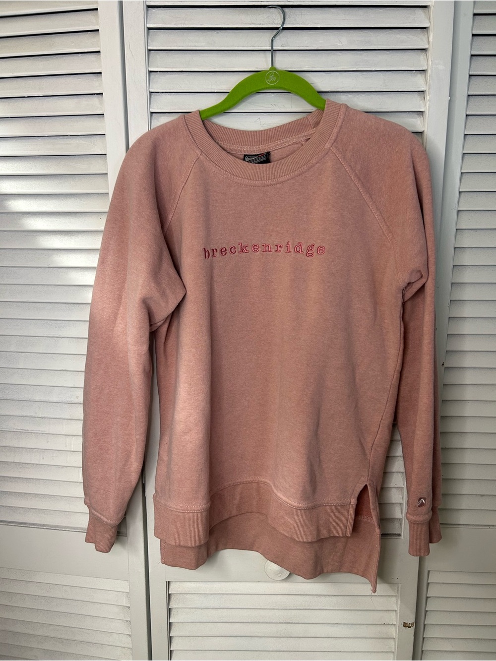 Outfitter Trading breckenridge Dusty Rose Crewneck Sweatshirt Size M